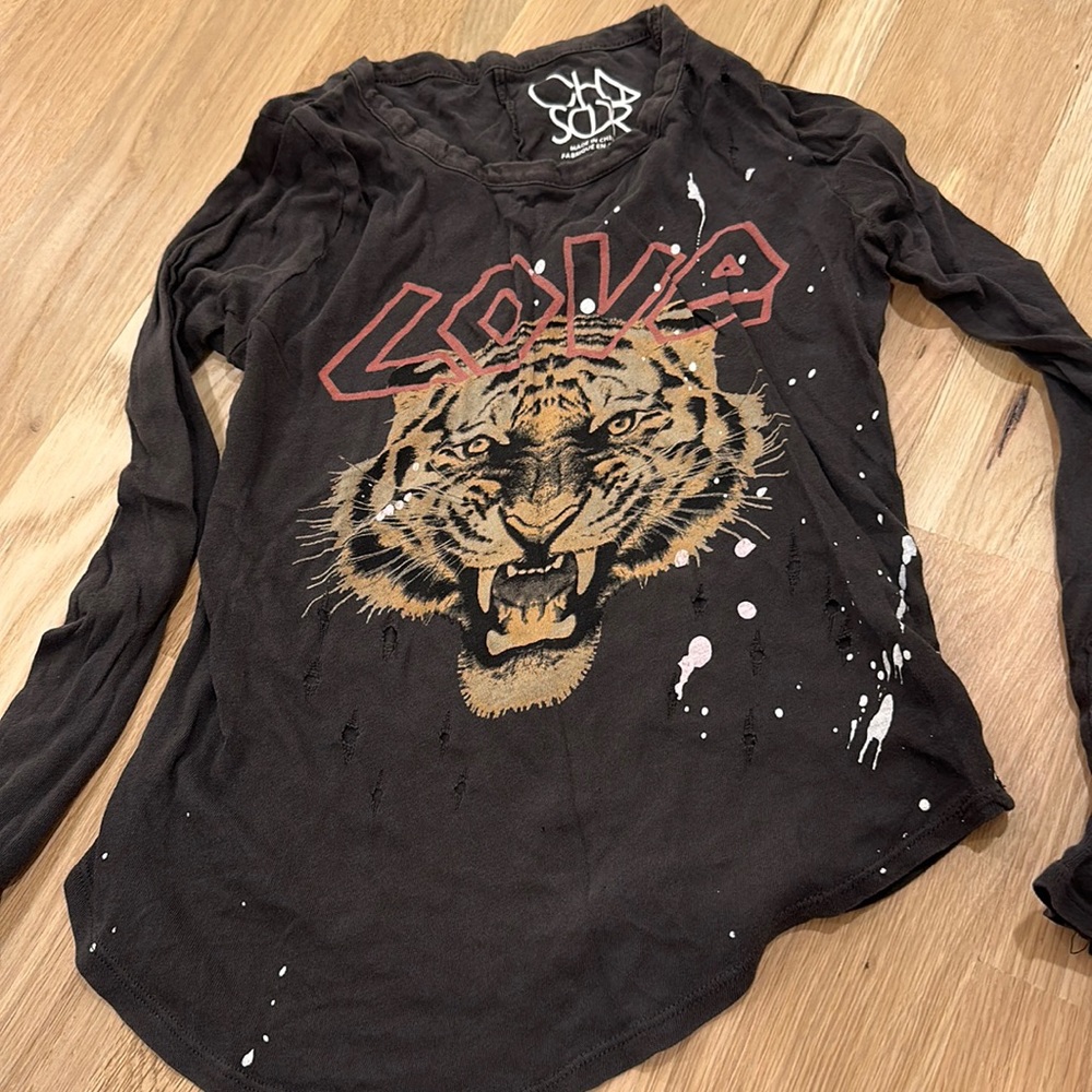 Tiger shirt